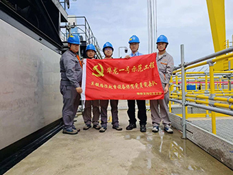 業(yè)主給華新機(jī)電黨員突擊隊(duì)頒了“金牌”！